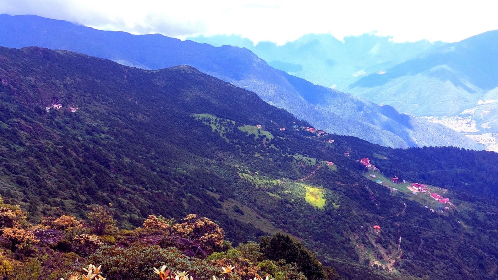 Motithang - Phajoding Hike - Mountain monastery